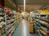 Otišao je samo do prodavnice i nije se vratio: Zašto su prvi sati nakon nestanka ključni A grocery store aisle with metal shelves stocked with various packaged food products