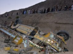 Autobus pun dece sleteo u provaliju na ostrvu Fogo, poginula 21 osoba Autobus sa decom sleteo u provaliju na ostrvu Fogo, poginula 21 osoba – nesreća na ostrvu Fogo