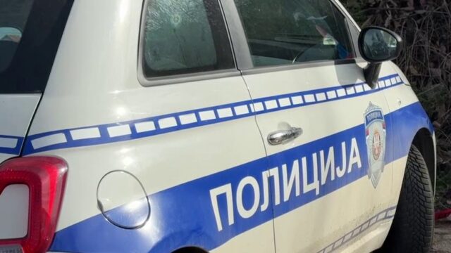 napad-maskiranih Napad maskiranih napadača na proslavi u Grockoj, trojica muškaraca povređena – napad maskiranih napadača u Grockoj