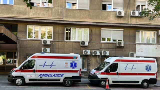 saobracajna-nezgoda Saobraćajna nezgoda u Rakovici, teško povređen muškarac i povređena žena u Beogradu