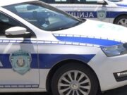 Uhapšen muškarac zbog napada u Kuli, oštećen štand i povređen aktivista Uhapšen muškarac zbog napada u Kuli, oštećen štand i povređen aktivista – napad u Kuli