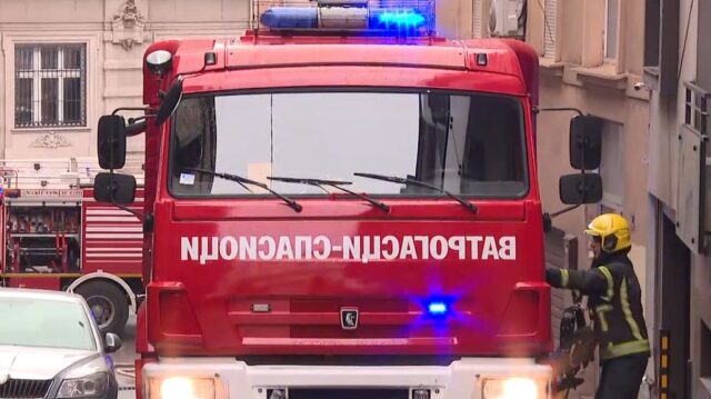 pozar-u-javnoj Požar u javnoj garaži na Obilićevom vencu, policija traga za dvojicom dečaka