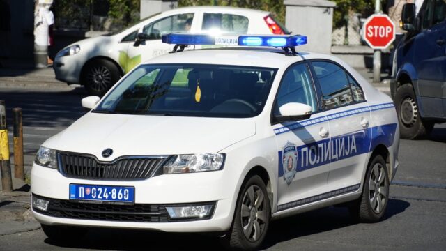 napad-nozem-1 Napad nožem tokom svađe u vožnji u Zemunu, mladić teško povređen – napad nožem u Zemunu