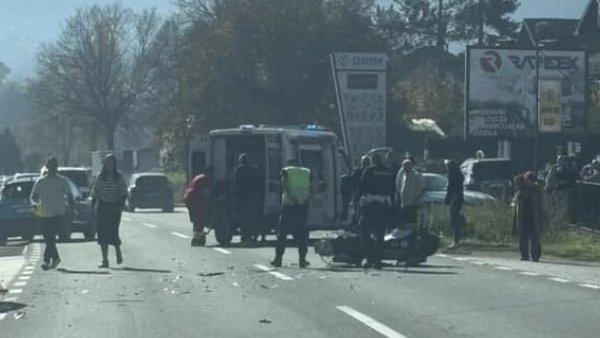 motociklista-poginuo Motociklista poginuo u centru Beograda, sumnja se na vožnju bez dozvole – nesreća u Beogradu