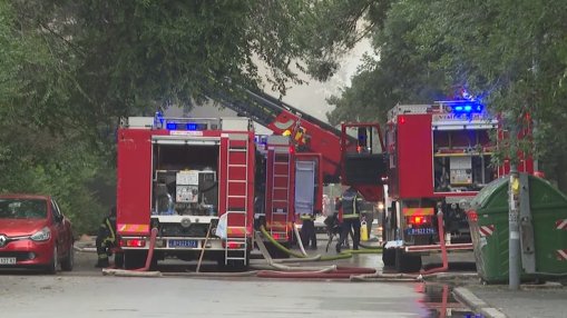 pozar-u-stanu Požar u stanu u centru Kraljeva, dve osobe prevezene u bolnicu