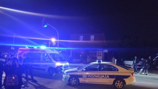 saobracajna-nezgoda-2 Saobraćajna nezgoda u Vrčinu, troje dece teško povređeno i prebačeno u bolnicu