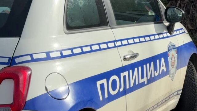 saobracajna-nesreca Saobraćajna nesreća na Karaburmi, preminuo vozač, pet osoba povređeno