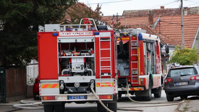 pozar-u-velikoj Požar u Velikoj Krsni kod Mladenovca, izbegnuta veća šteta zahvaljujući brzoj reakciji